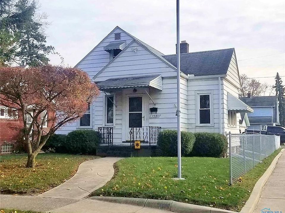 1st image of 2357 Portsmouth Ave