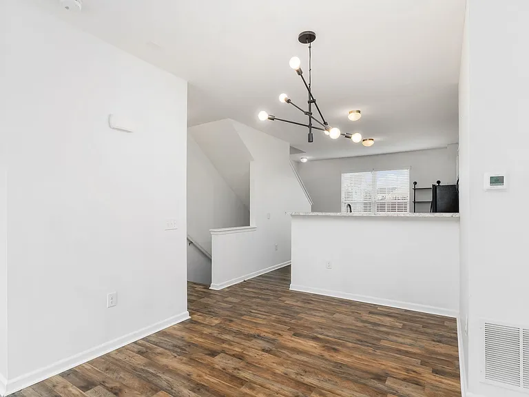 353 Laurel Creek St — Photo 21