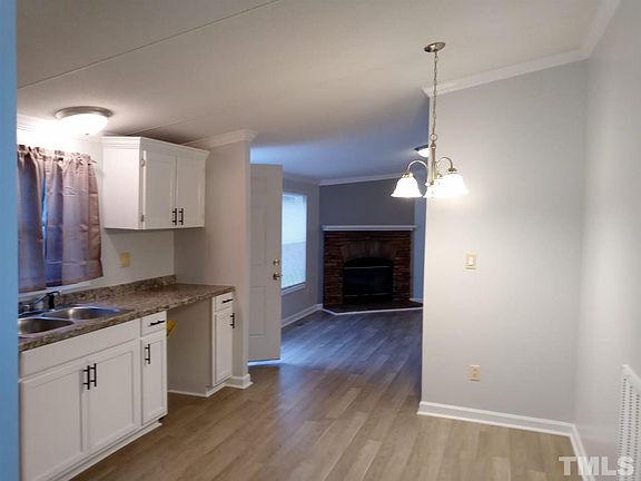 3rd image of 6662 Briarwood Dr