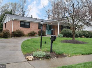 6710 Reynard Dr, Springfield, VA 22152