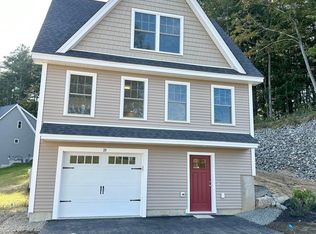 24 Copley Dr, Dover, NH 03820