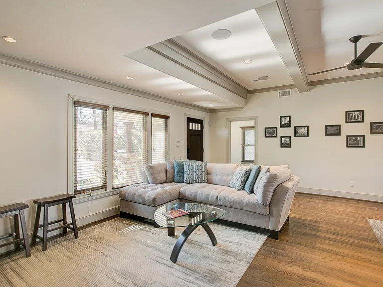 6688 Yosemite Ln — Photo 23