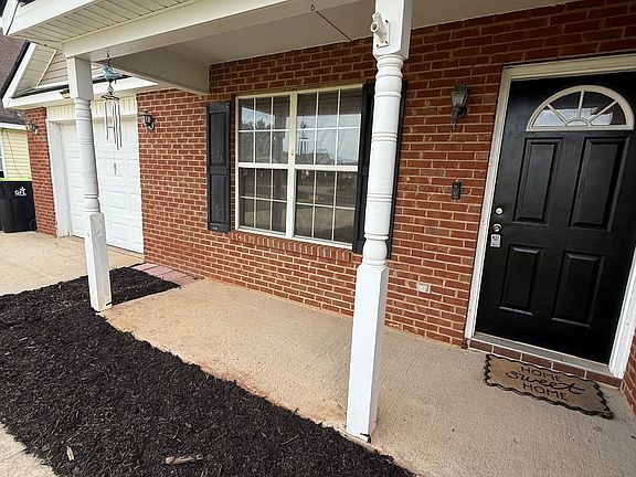5th image of 504 Falkirk Dr
