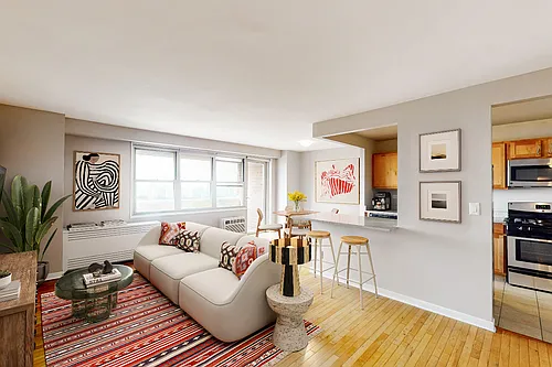 310 Greenwich St Photo 1
