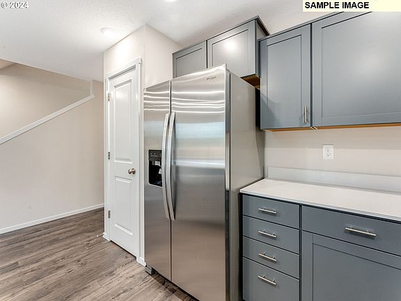 5th image of 10352 NE 46th St