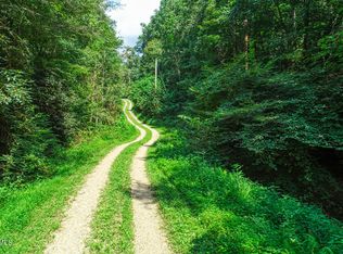 Middle Fork Way, Del Rio, TN 37727