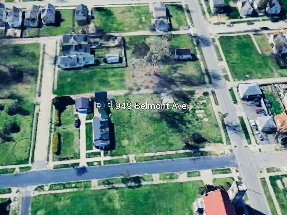 2nd image of 949 Belmont Ave