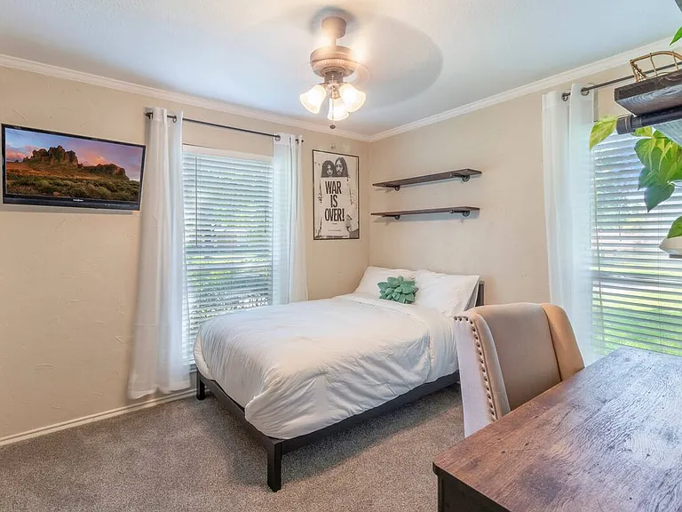506 Wildwood Ln — Photo 15