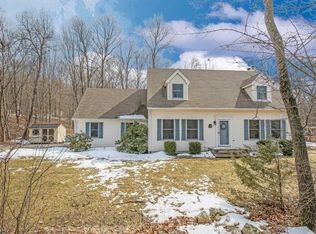 14 Tudor Hill Dr, Sussex, NJ 07461