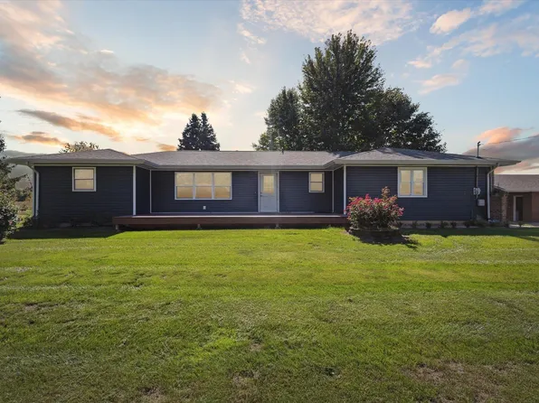 5202 E Miami Trl, Rolling Prairie, IN 46371