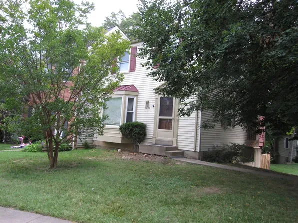 3033 Ellenwood Dr, Fairfax, VA 22031