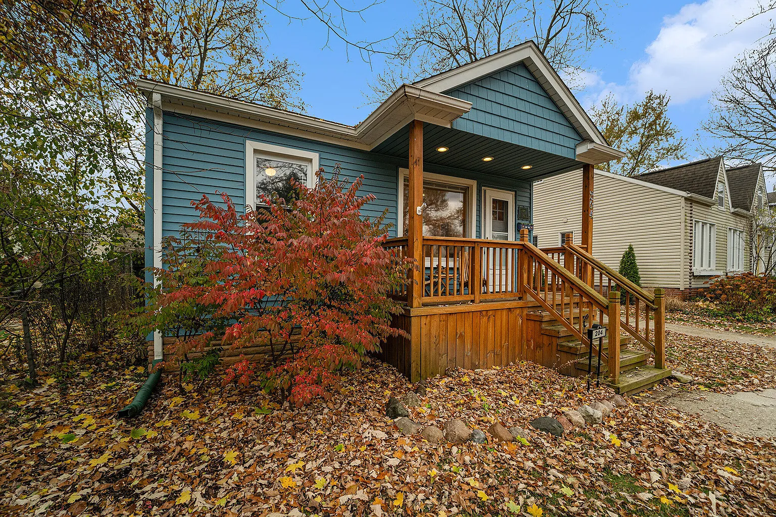 204 Wordsworth St photo 1