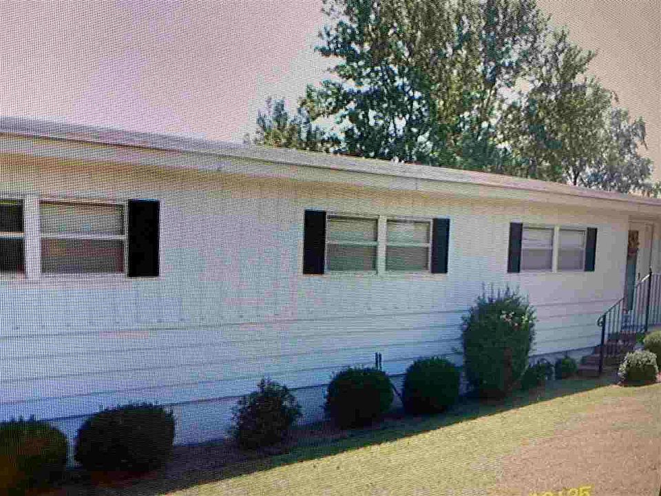 2nd image of 661 Ebenezer Rd