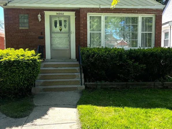 14202 S Dearborn St, Riverdale, IL 60827
