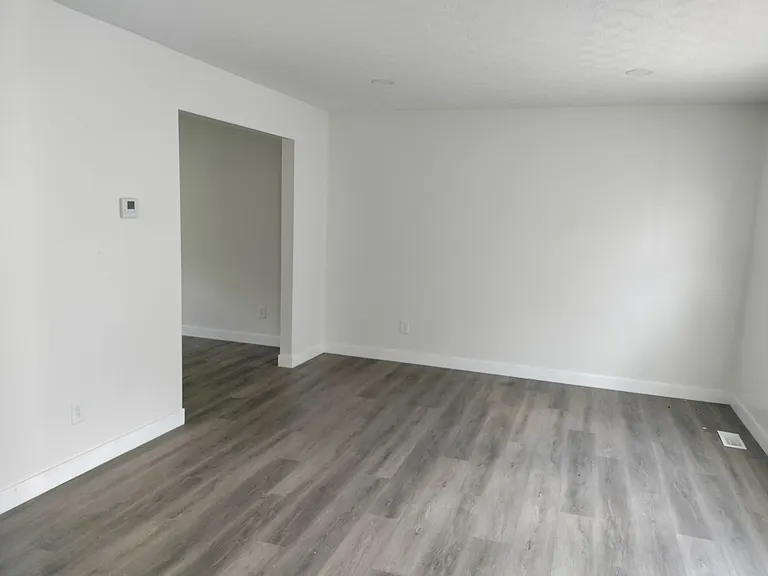 1250 Snohomish Ave — Photo 4