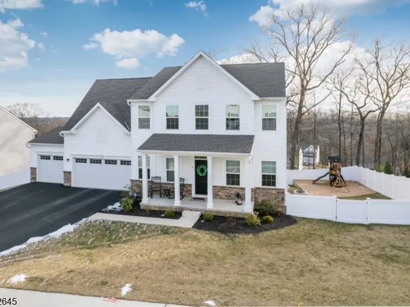 4 Esposito Ln, Roxbury Twp., NJ 07850