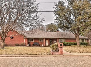 1004 16th St, Abernathy, TX 79311
