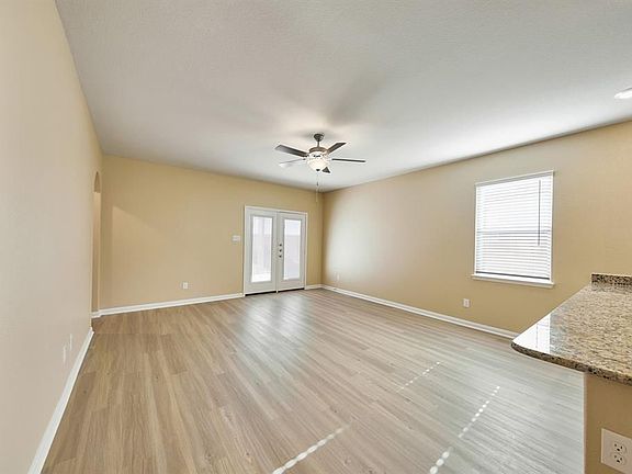 5th image of 22035 Lost Lantern Dr