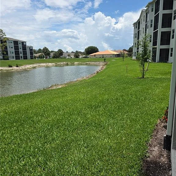 18421 Copperhead Ct N #217 — Photo 2