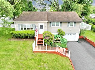 17 Easton St, Stony Pt, NY 10980