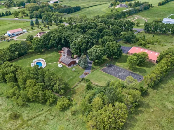 11530 French Lake Rd, Osseo, MN 55369