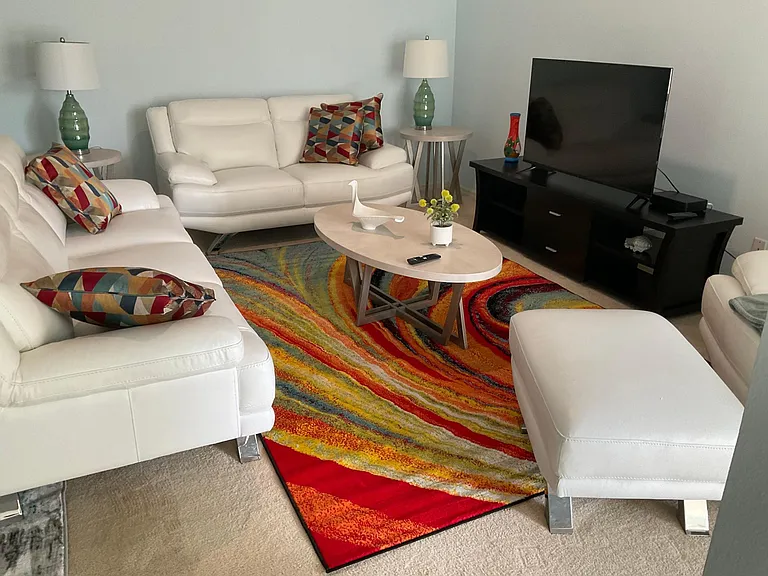 819 Montrose Dr #202 — Photo 11
