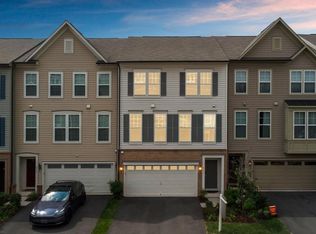 8211 Handsome Joe Ln, Manassas, VA 20111