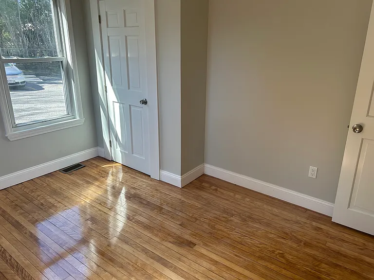 194-196 South St #1 — Photo 13