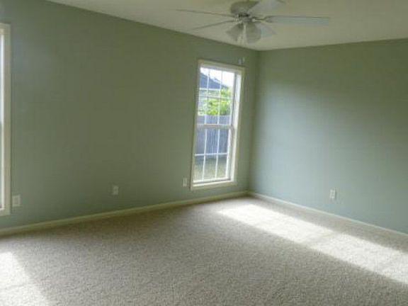 3rd image of 121 Wendys Way