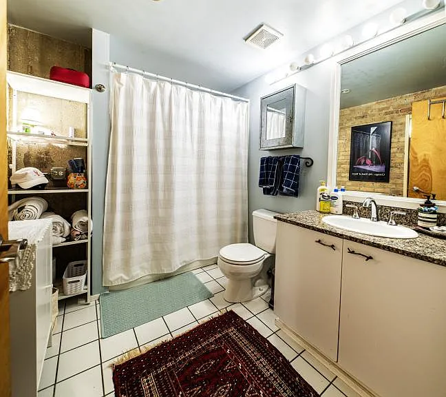 110 N Peoria St #301 — Photo 6