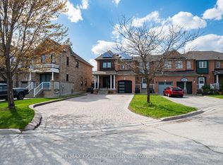 19 Spring Valley Ct, Brampton, ON L6P2E6