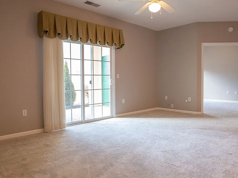 3848 Carberry Dr — Photo 25