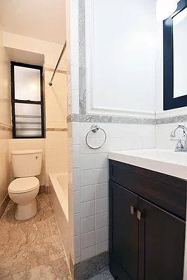Rented by Bohemia Realty Group | media 6