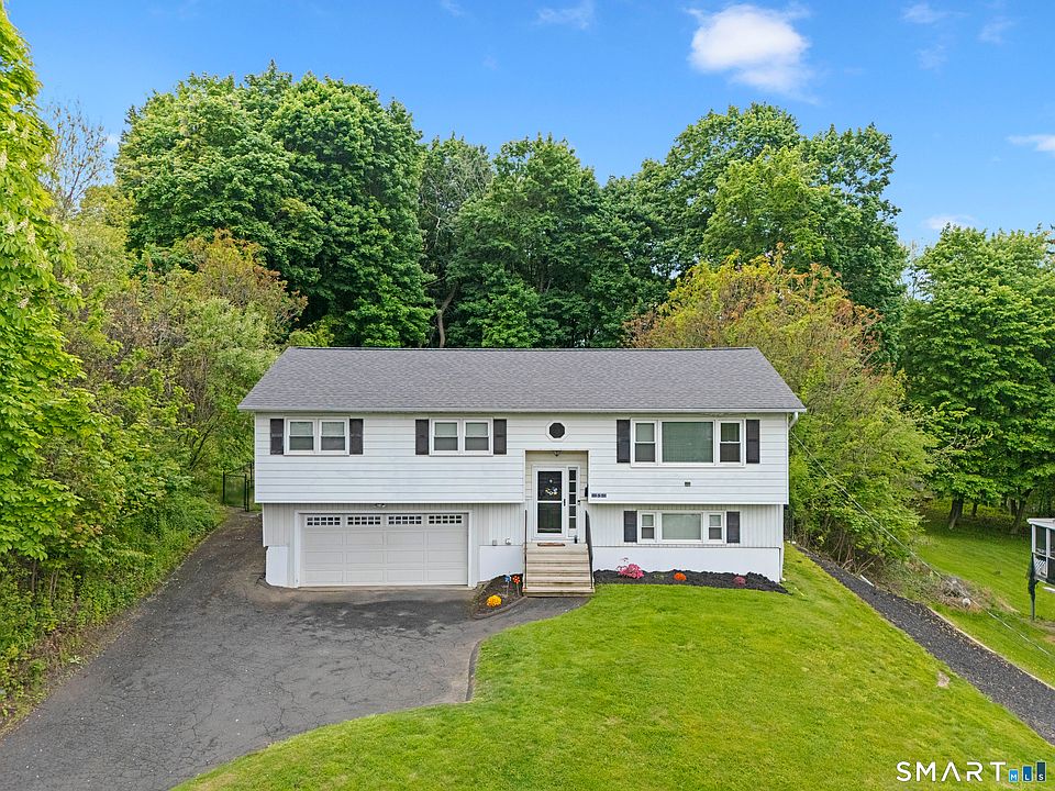 1st image of 55 Hoyts Hill