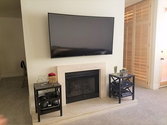3rd image of 1630 Greenfield Ave APT 203