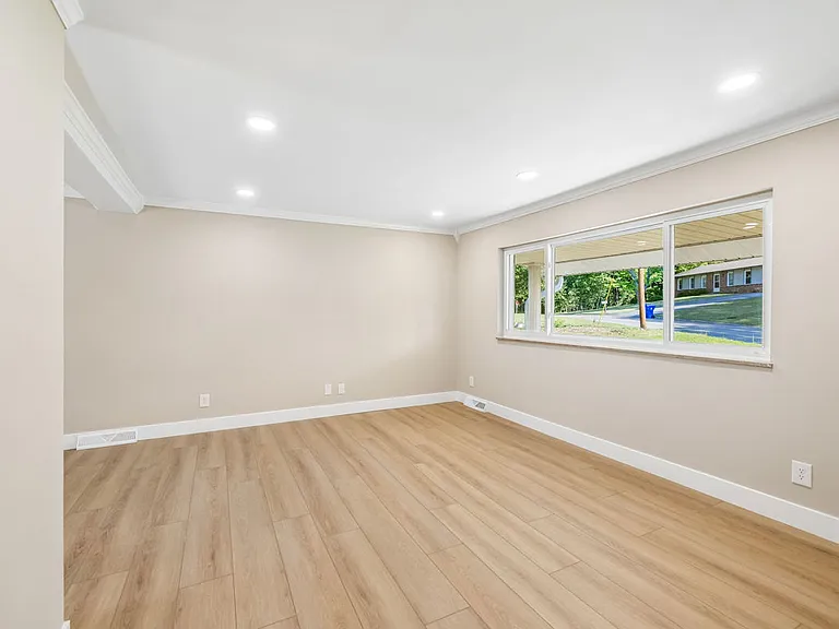 12201 W Kings Gate Rd — Photo 8