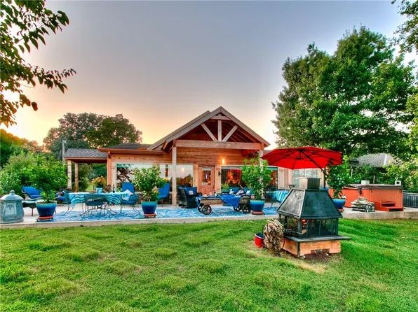 4 W Shore Dr, Arcadia, OK 73007