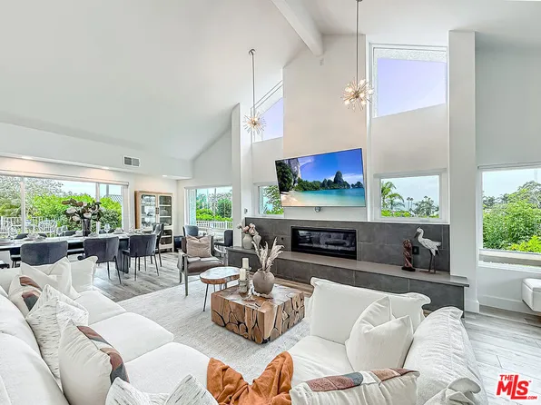 3536 Malibu Country Dr, Malibu, CA 90265