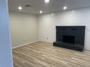 2180 Crestbrook Rd, Medford, OR 97504