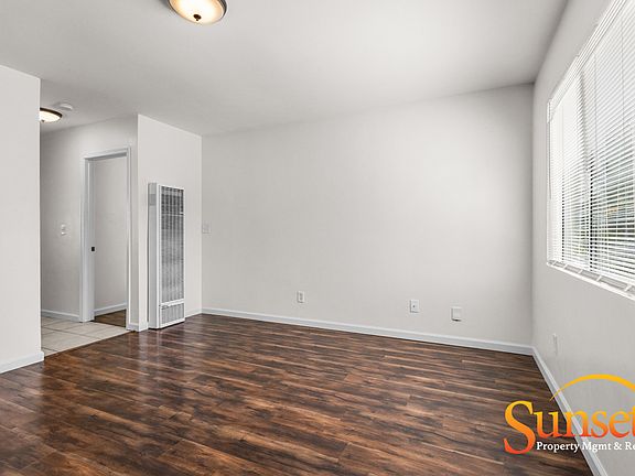 2nd image of 3621 Mississippi St