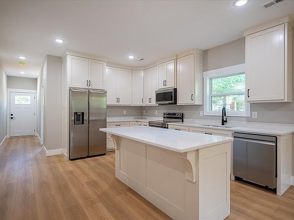 5th image of 312 1st Ave
