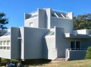 36 Franklin Dr, Montauk, NY 11954