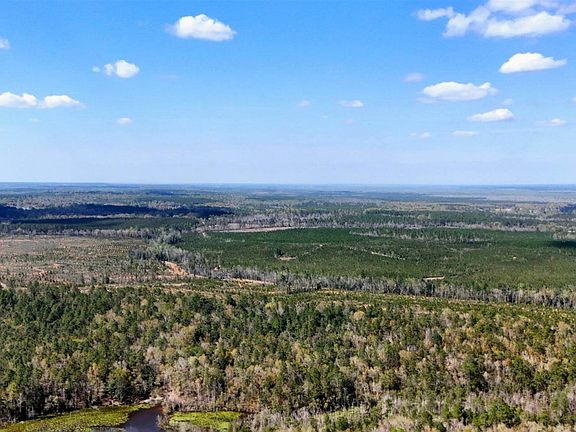 3rd image of 800 McKenzie Rd