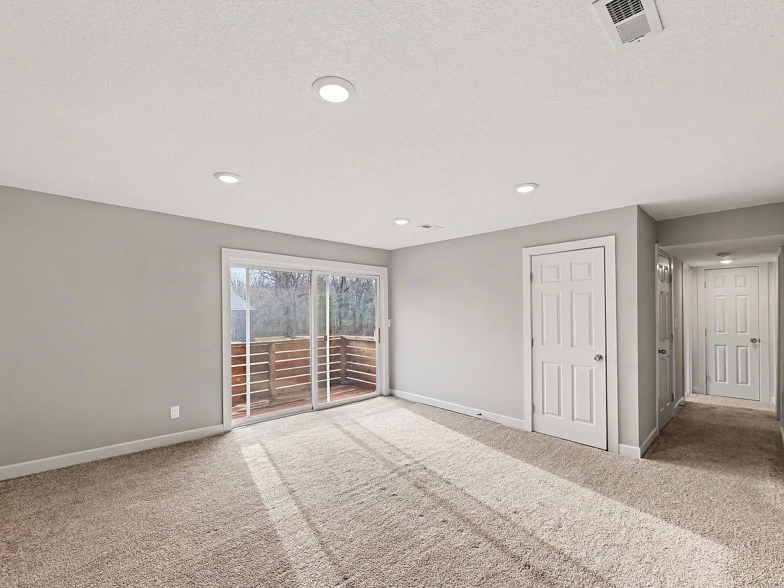 Meadowbrook Apartments — Photo 2