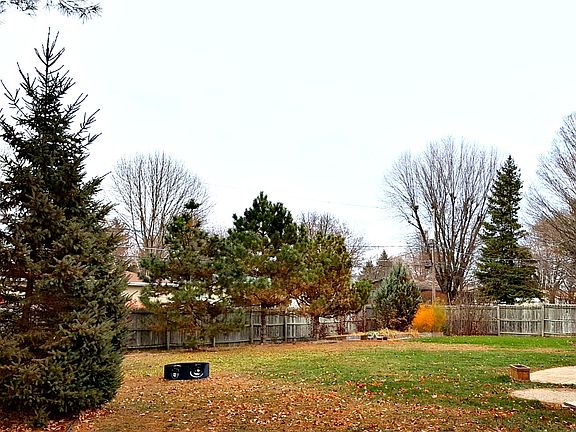 3rd image of 108 Wenban Ave