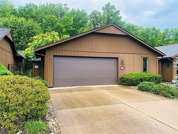 2nd image of 18250 Glencreek Ln