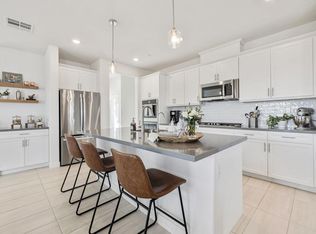 41462 Harvey Mudd Dr, Palm Desert, CA 92211