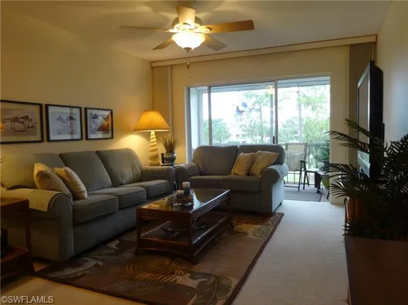180 Turtle Lake Ct APT 306, Naples, FL 34105