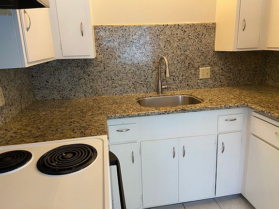 4th image of 1650 Homestead Rd #2