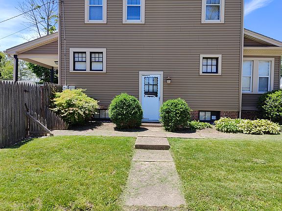 2nd image of 63 Thornhill Ave